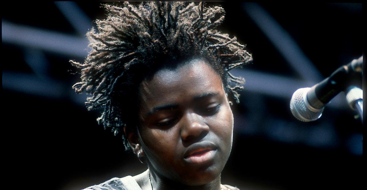 Is Singer Tracy Chapman Married? Fans Want to Know - Tracy Smith’s Height: CBS News Correspondent’s Frame