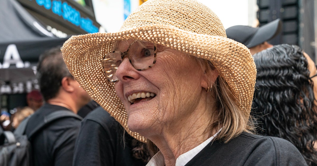 Jane Curtin: A Legendary Comedienne and Actress on and Off the Set - Jane Curtin’s Height: SNL Legend’s Classic Presence