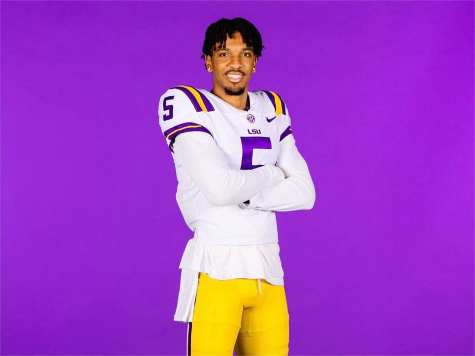 How Old Is Jayden Daniels? Rising Football Star’s Real Age