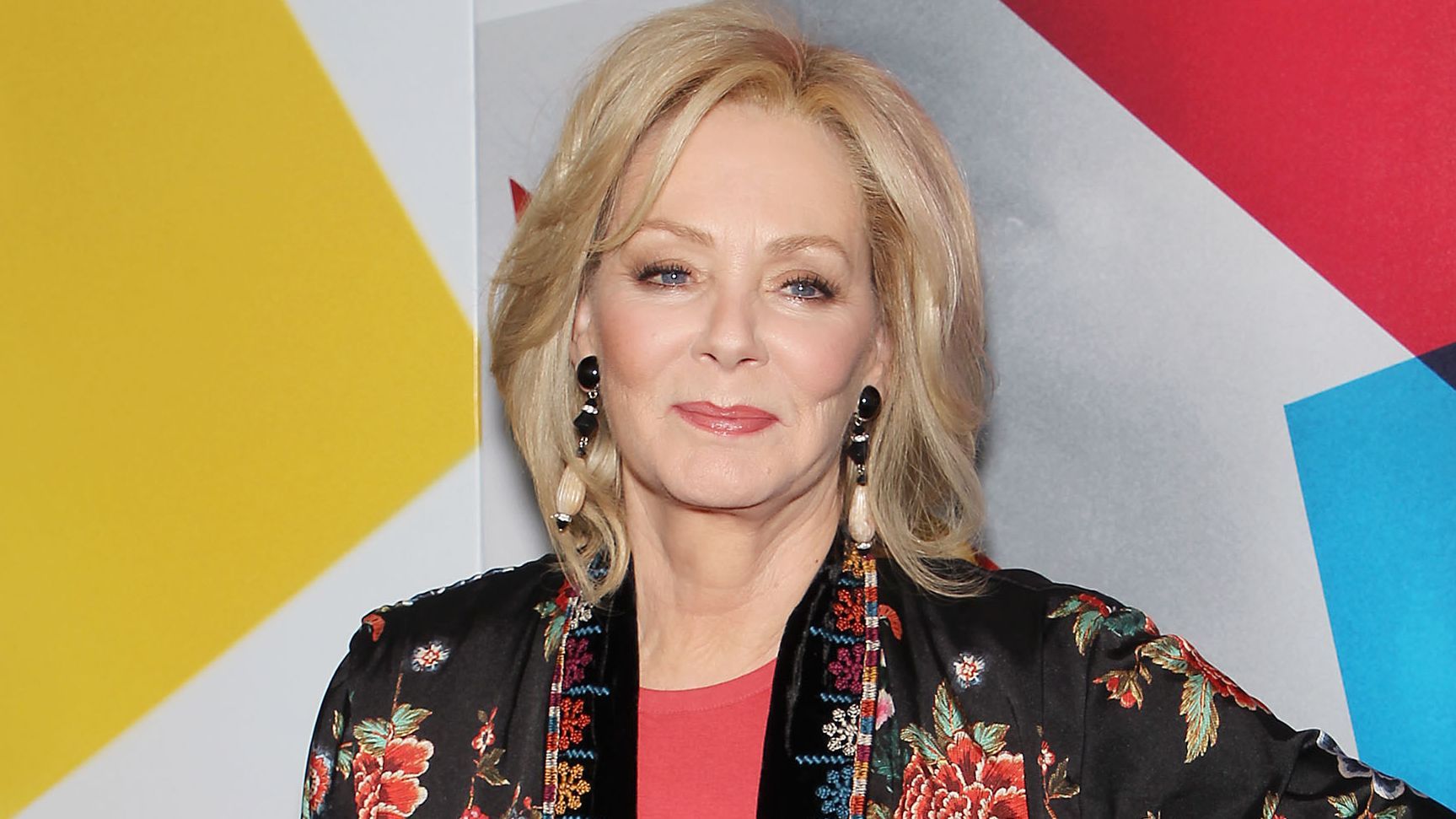 Jean Smart Gallery | Super Stars Bio - Jean Smart’s Height & Weight: How She Stays Fit at 73!