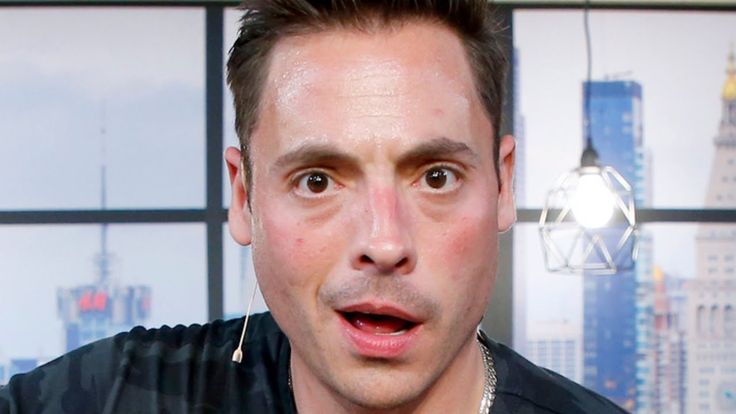 Jeff Mauro's Transformation Is Turning Heads | Jeff mauro, Food network - Jeff Mauro’s Height: The Sandwich King’s Build
