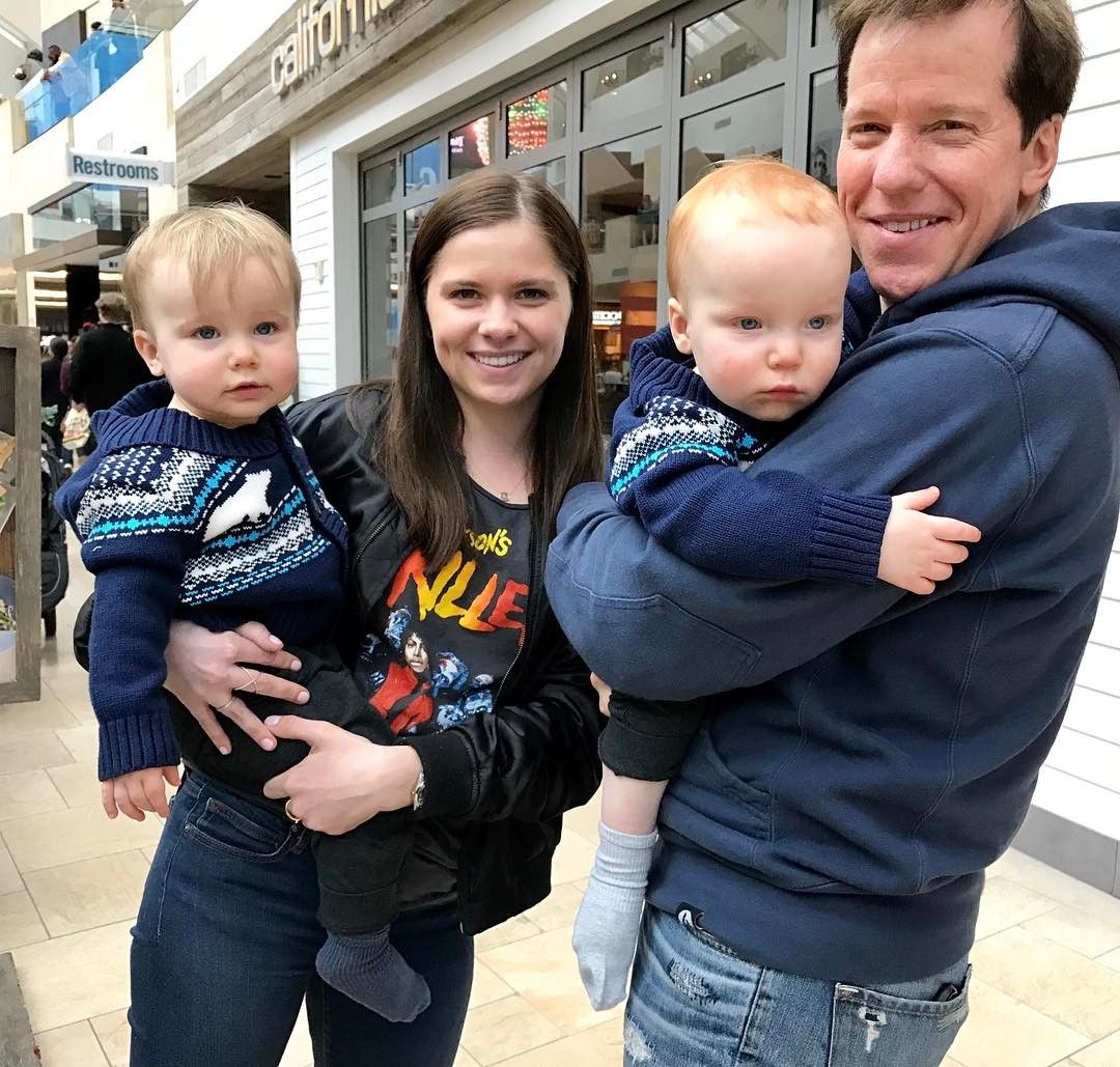 Jeff with the twins and middle daughter Ashlyn | Jeff dunham, Comedians - Jeff Dunham’s Height: Puppeteer and Comedian’s Stats