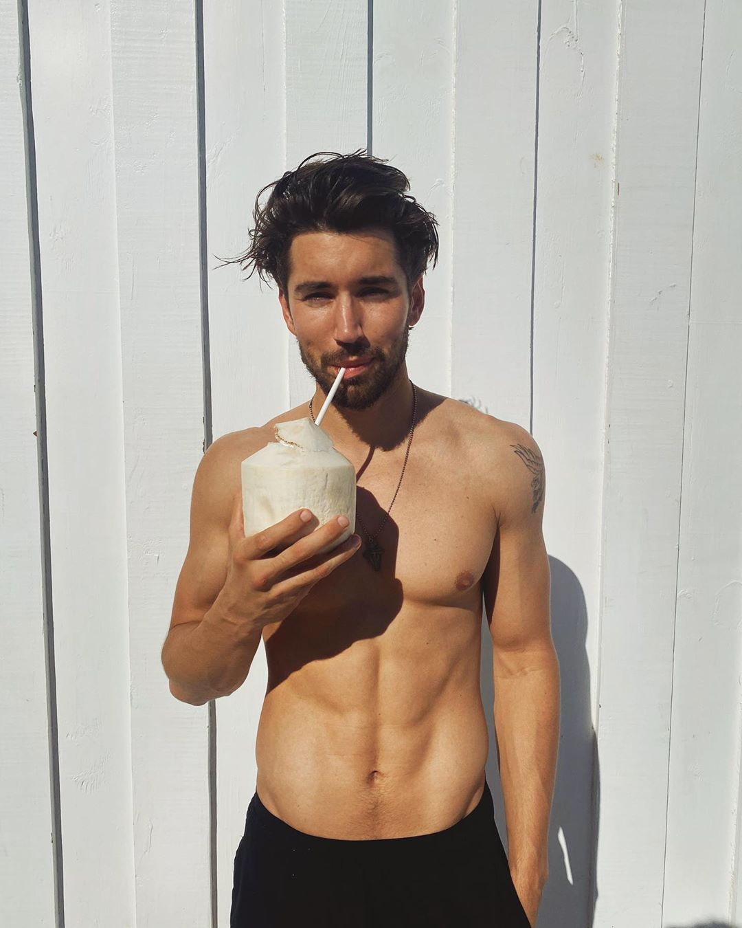 Jeff Wittek on Instagram: “Don’t worry I burned the straw when I was - Jeff Wittek’s Height: Vlog Squad’s Creative Force
