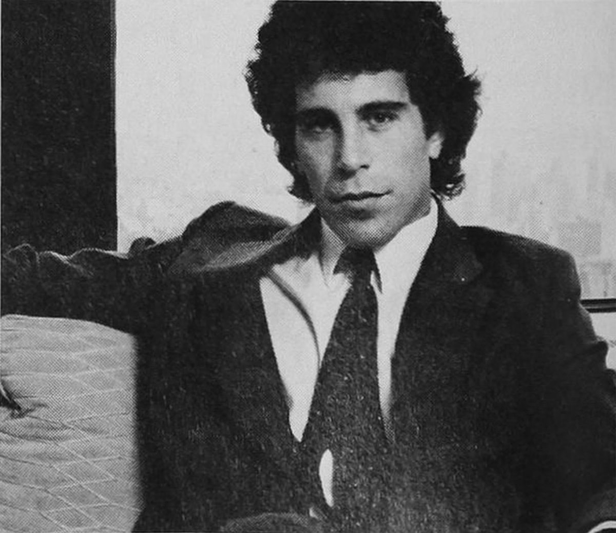 Jeffrey Epstein’s Net Worth | Inspirationfeed - Jeffrey Epstein Net Worth – Uncovering the Finances Behind the Scandal