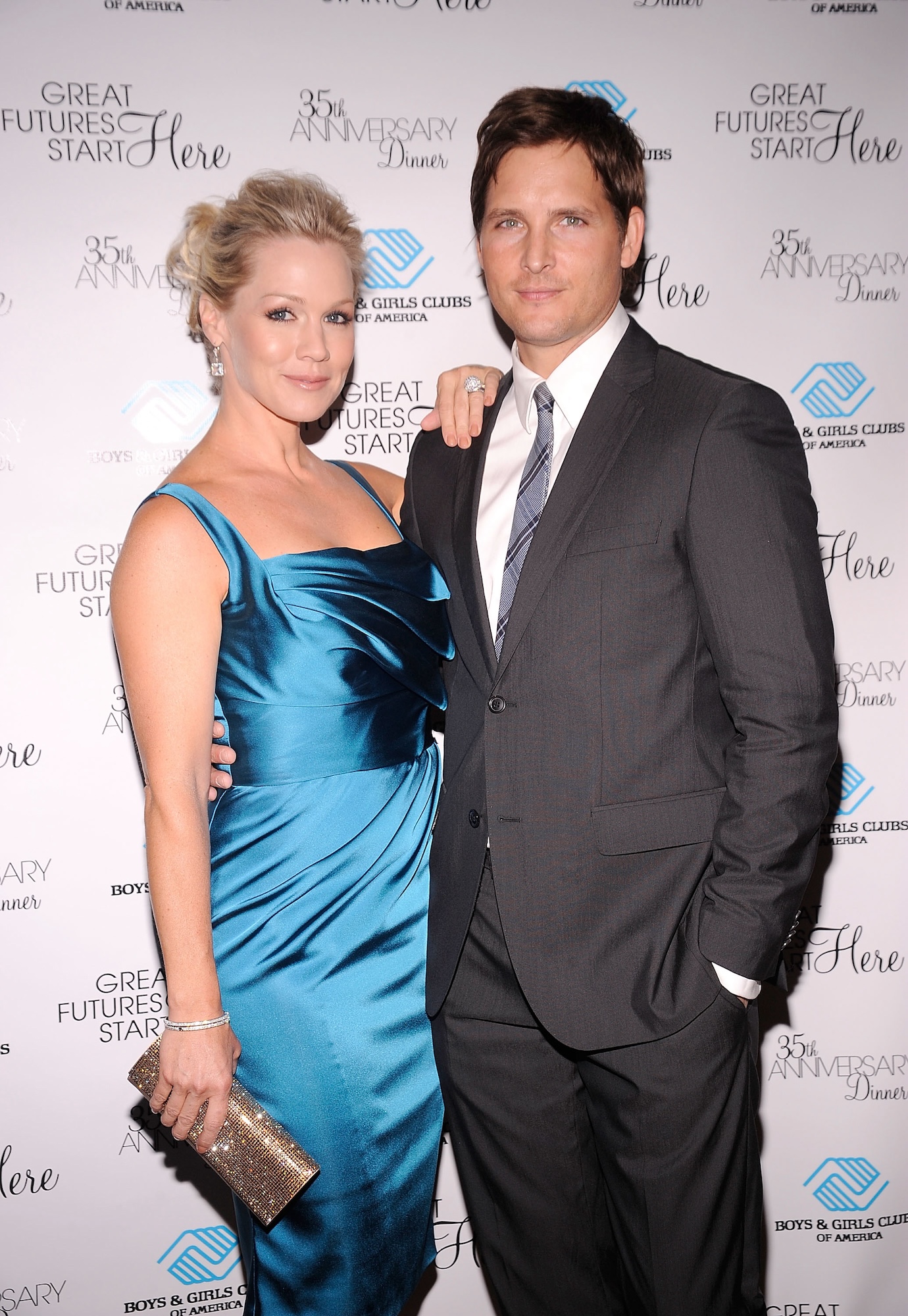 Jennie Garth Recalls Peter Facinelli's Raya Profile Seeking Younger - Who Is Jennie Garth’s Husband? Meet Dave Abrams, the Actor She Reconciled With After Separation