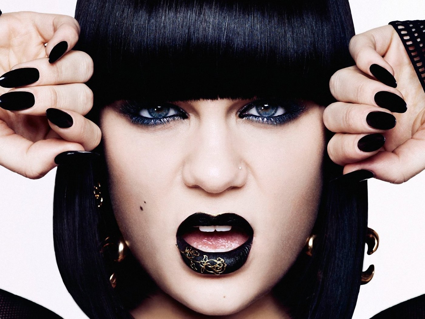 Jessie J - Jessie J Wallpaper (32296046) - Fanpop - How Old Is Jessie J? Pop Star’s Age and Journey So Far