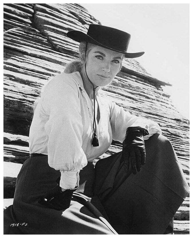 Joan O'Brien - Joan O’Brien Measurements: Classic Hollywood Curves Revealed