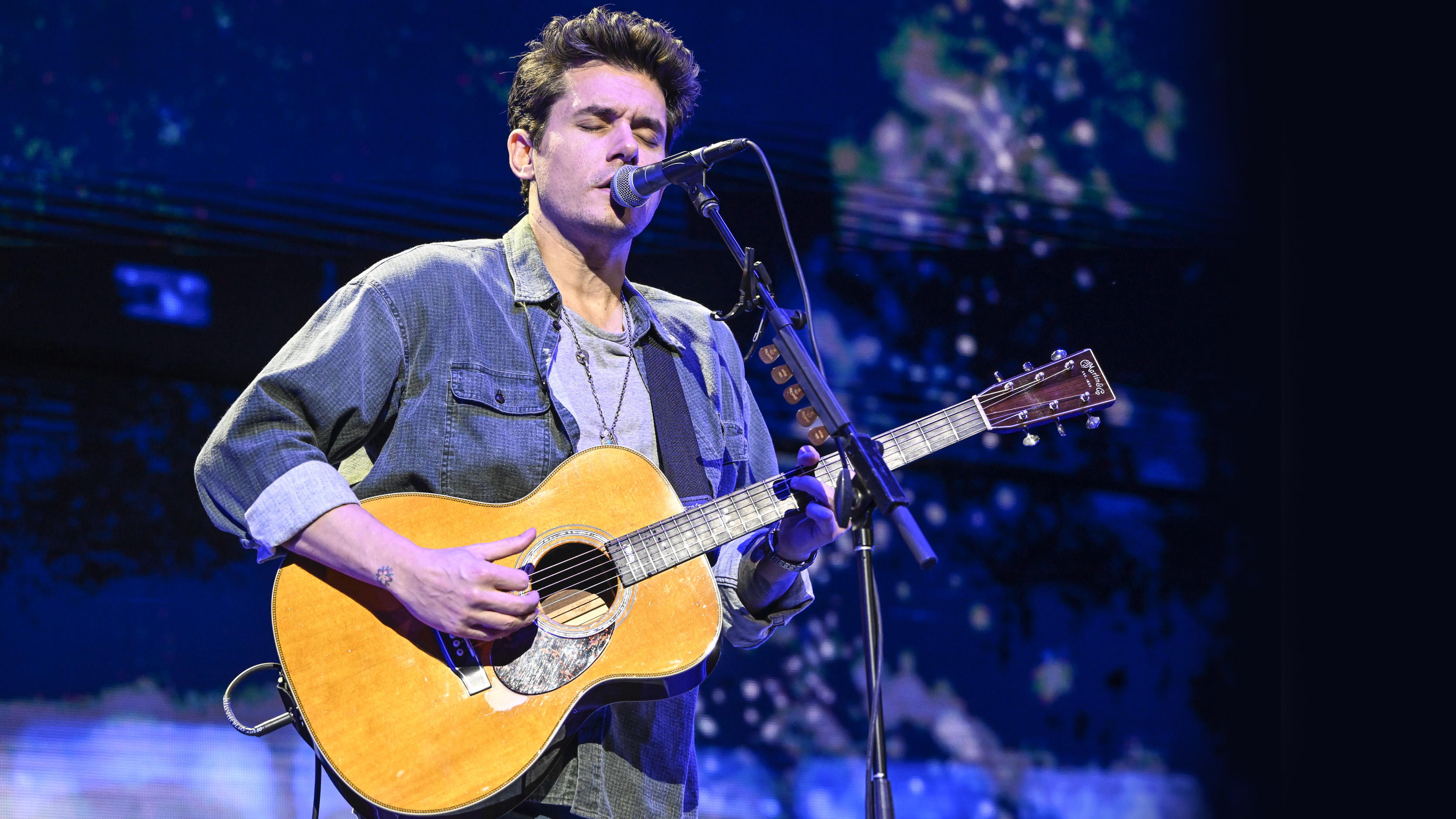 John Mayer Acoustic Guitar Where The Light Is UK Wholesale | www - John Mayer’s Height: How Tall Is the Guitar Guru?