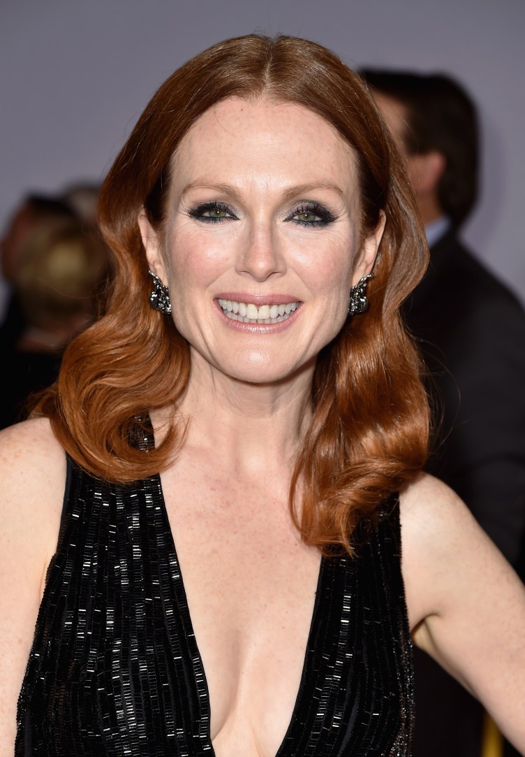 Julianne Moore's evolution through the years - How Old Is Julianne Moore? Oscar Winner’s Real Age Revealed