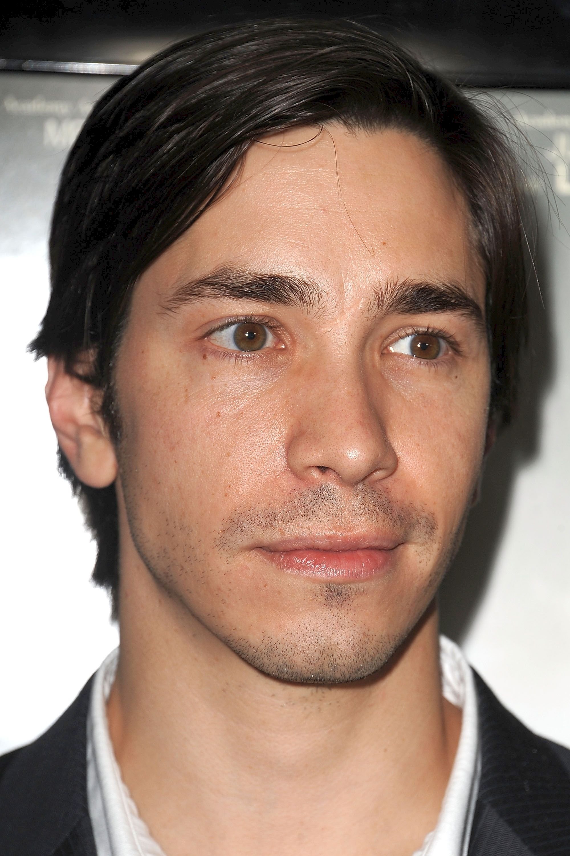 Justin Long - Profile Images — The Movie Database (TMDB) - How Tall Is Justin Long? Actor’s Height vs. His On-Screen Energy