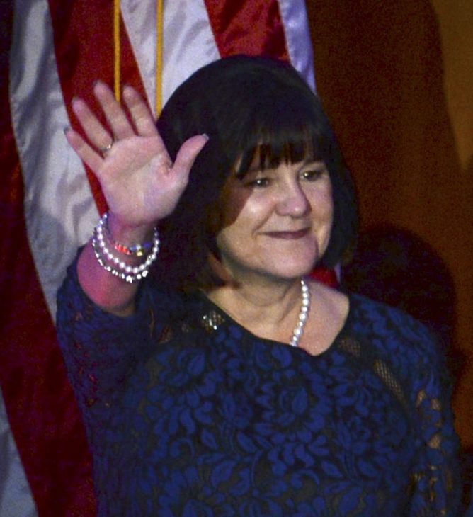 Karen Pence | Who2 - Karen Pence Measurements: Second Lady’s Look & Poise