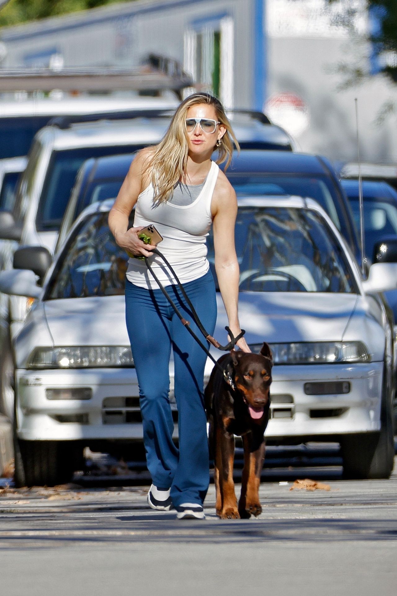 Kate Hudson - Walking Her Dog in Pacific Palisades 01/14/2021 • CelebMafia - How Old Is Kate Hudson? Hollywood Star’s Age and Career Update