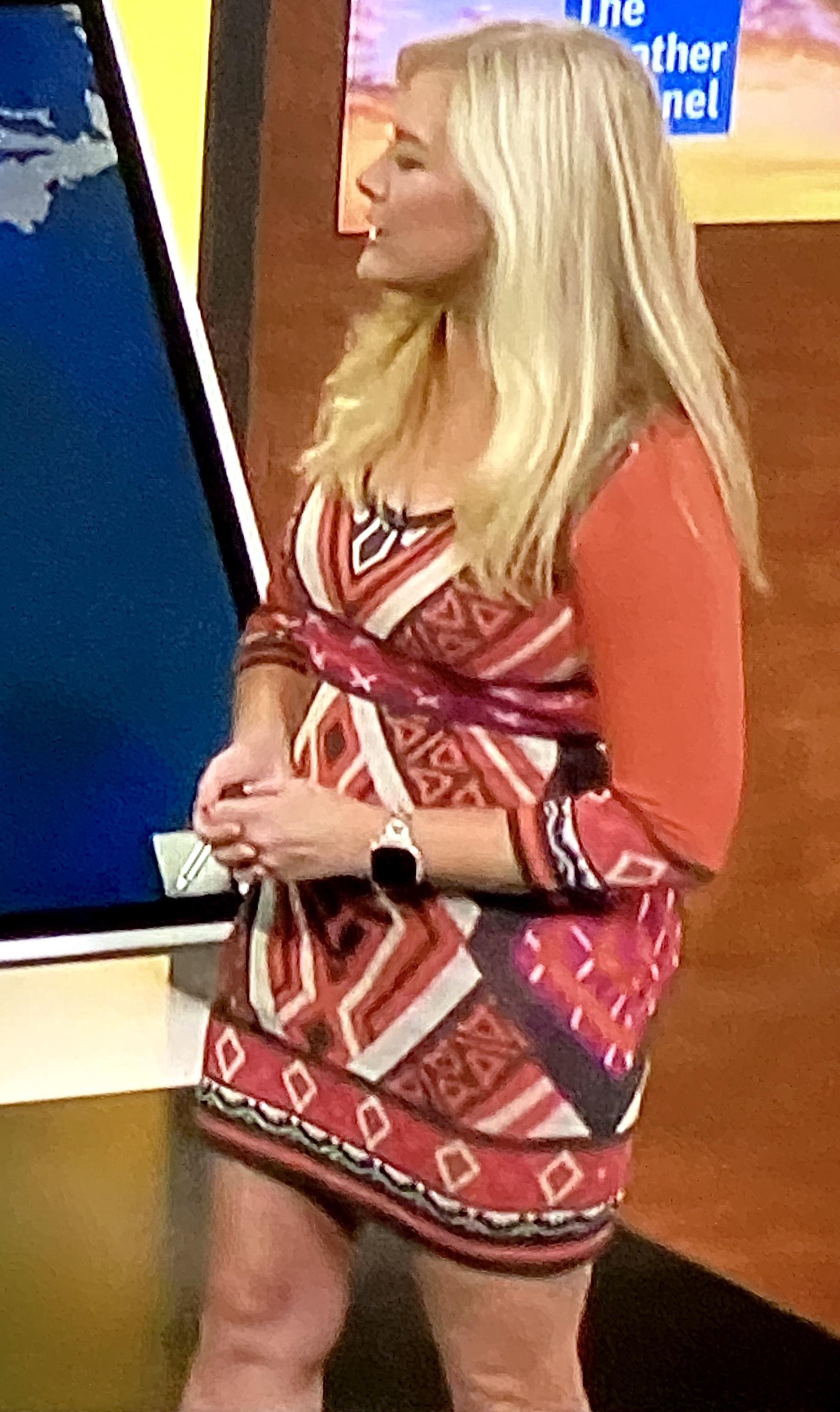 Kelly Cass : r/KellyCass - Kelly Cass’s Height: The Weather Channel’s Style