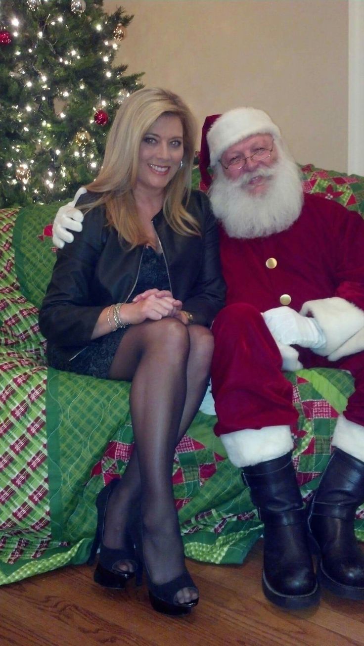 Kelly Cass's feet - Kelly Cass’s Height: The Weather Channel’s Style