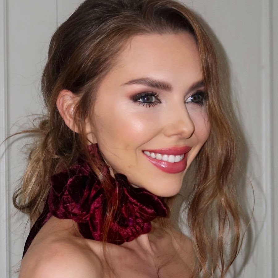 Laura Blair - YouTube - Laura Blair’s Height: TikTok Star’s Rising Fame
