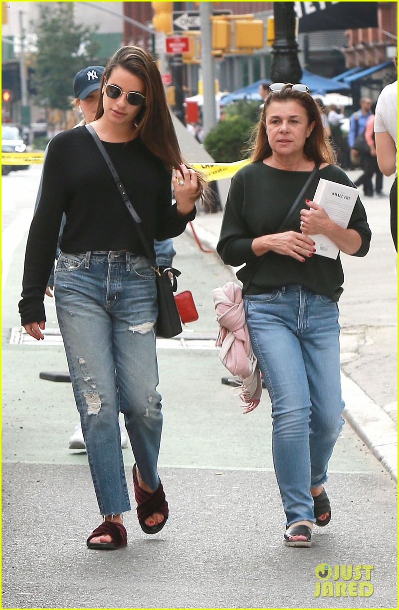 Lea Michele & Mom Edith Are Totally Twinning in New York!: Photo - Lea Michele’s Height: Glee Star’s Petite Build