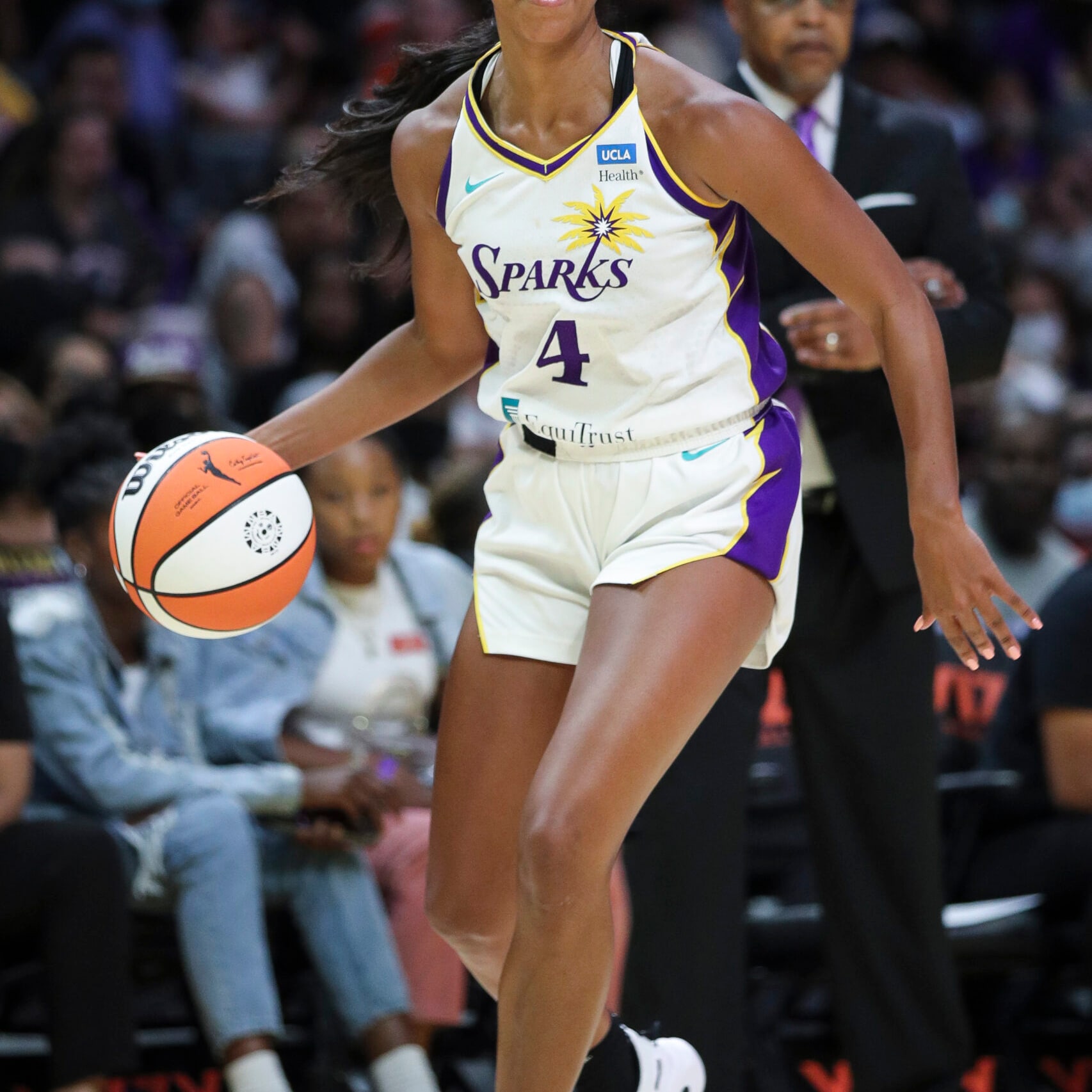 Lexie Brown Stats, Height, Weight, Position, Draft Status and More | WNBA - Lexie Brown’s Height: WNBA Star’s Athletic Stature