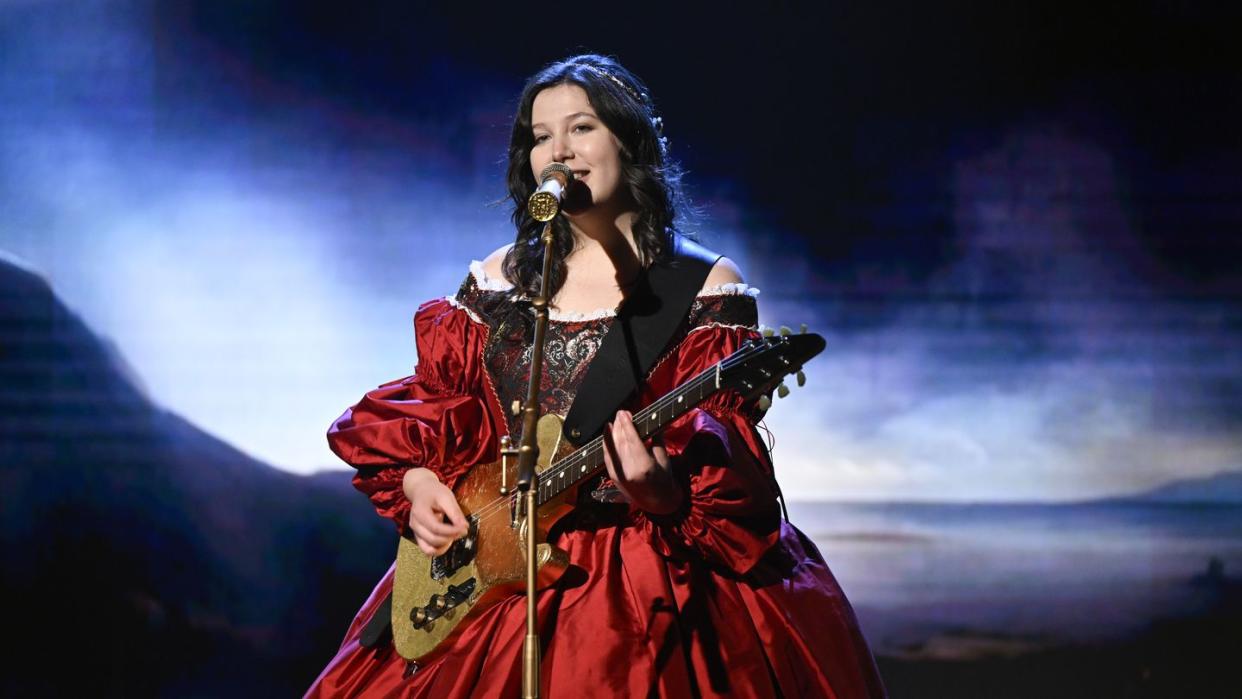 Lucy Dacus – Forever Is A Feeling Tour | 05/02/2025 | Choose Chicago - Lucy Dacus’ Height: Indie Rock’s Rising Star