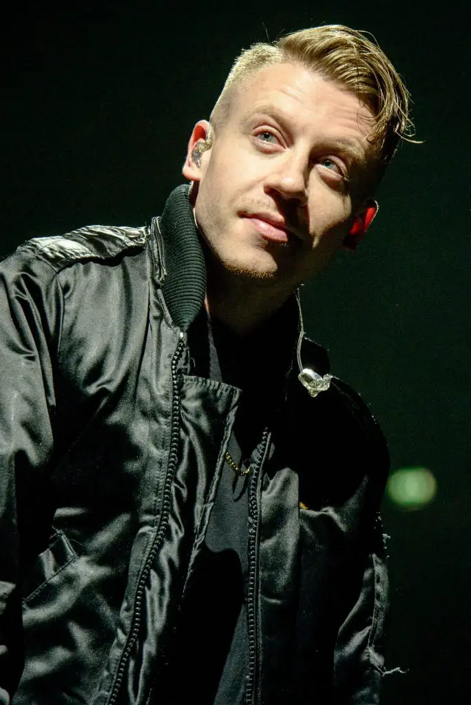 Macklemore Net Worth - Celebrity Sizes - Macklemore Net Worth – Rapper’s Indie Success in Dollars
