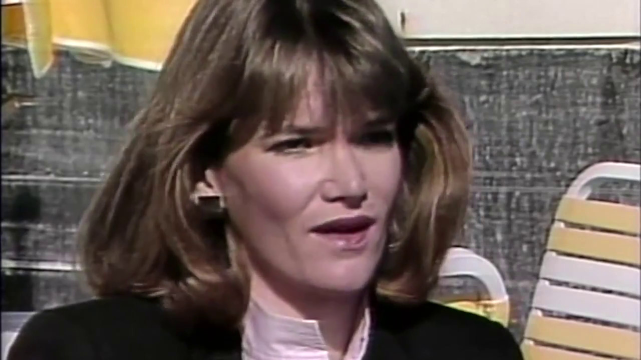 Martha Raddatz: before ABC she was Martha Bradlee in Boston. - YouTube - Martha Raddatz Age: How Old Is the News Powerhouse?