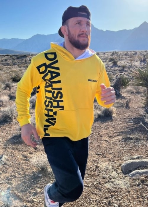 Merab Dvalishvili Height, Weight, Age, Family, Facts, Biography - Merab Dvalishvili Height – UFC’s Relentless Bantamweight Measured