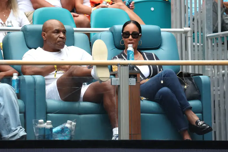 Mike Tyson Is Married to Wife Lakiha Spicer [PHOTOS] - Who Is Mike Tyson’s Wife? Love Life of the Heavyweight Champ