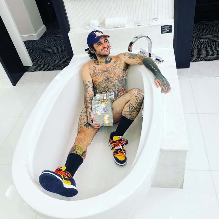 Mikki Mase Net Worth, Age, Height, Girlfriend, Wiki, Bio - Mikki Mase Net Worth 2025: How the Gambling King Built His Fortune