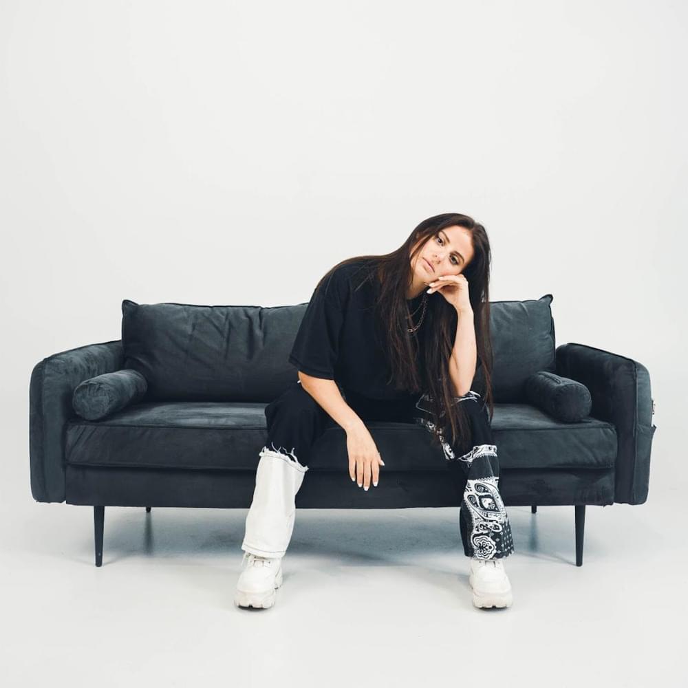 Natalie Jane Lyrics, Songs, and Albums | Genius - How Tall Is Natalie Jane: Influencer and Content Creator