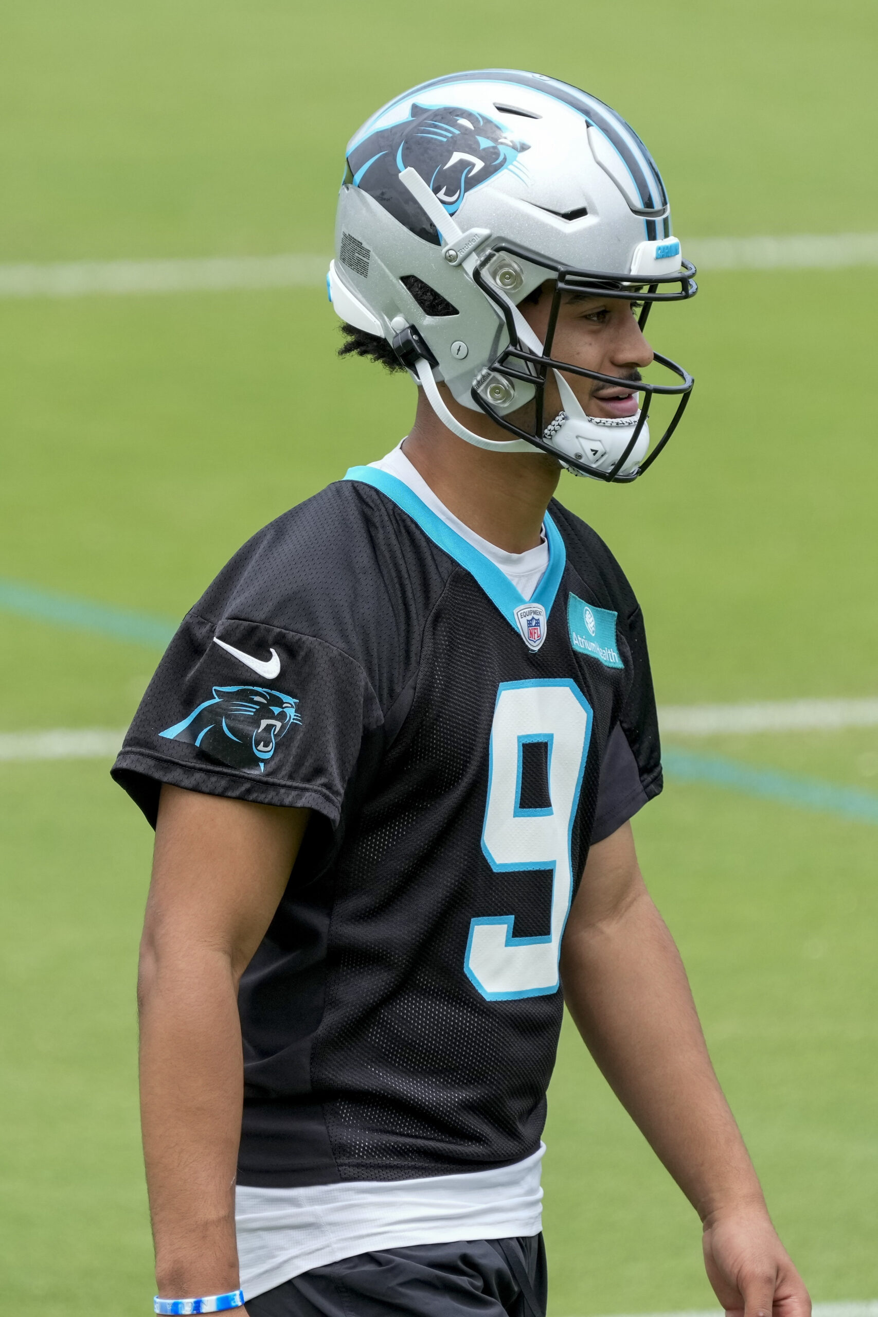 Panthers Name Bryce Young Starting QB - How Tall Is Bryce Young? NFL Quarterback’s Measured Height