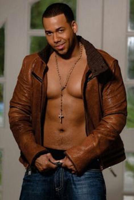 Part of Romeo Santos’s shirtless body... | Romeo santos, Santos - How Tall Is Romeo Santos: Bachata King’s Striking Frame