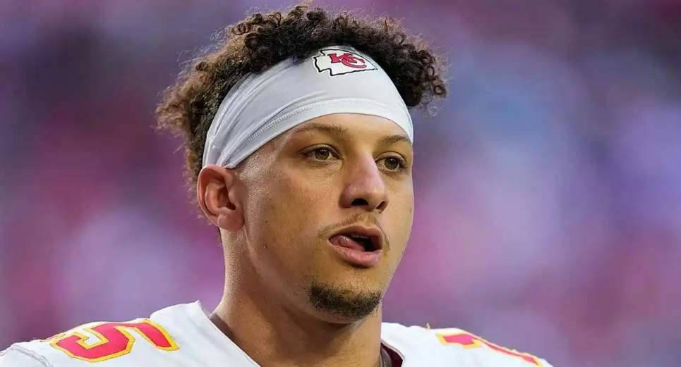 Patrick Mahomes Height, Weight, Body Measurements, Shoe Size - Patrick Mahomes’ Height – How Tall Is the Super Bowl MVP?