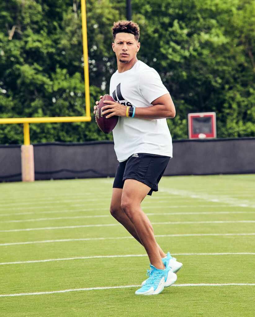 Patrick Mahomes net worth - Life Style - pinetworth.com - Patrick Mahomes’ Height – How Tall Is the Super Bowl MVP?