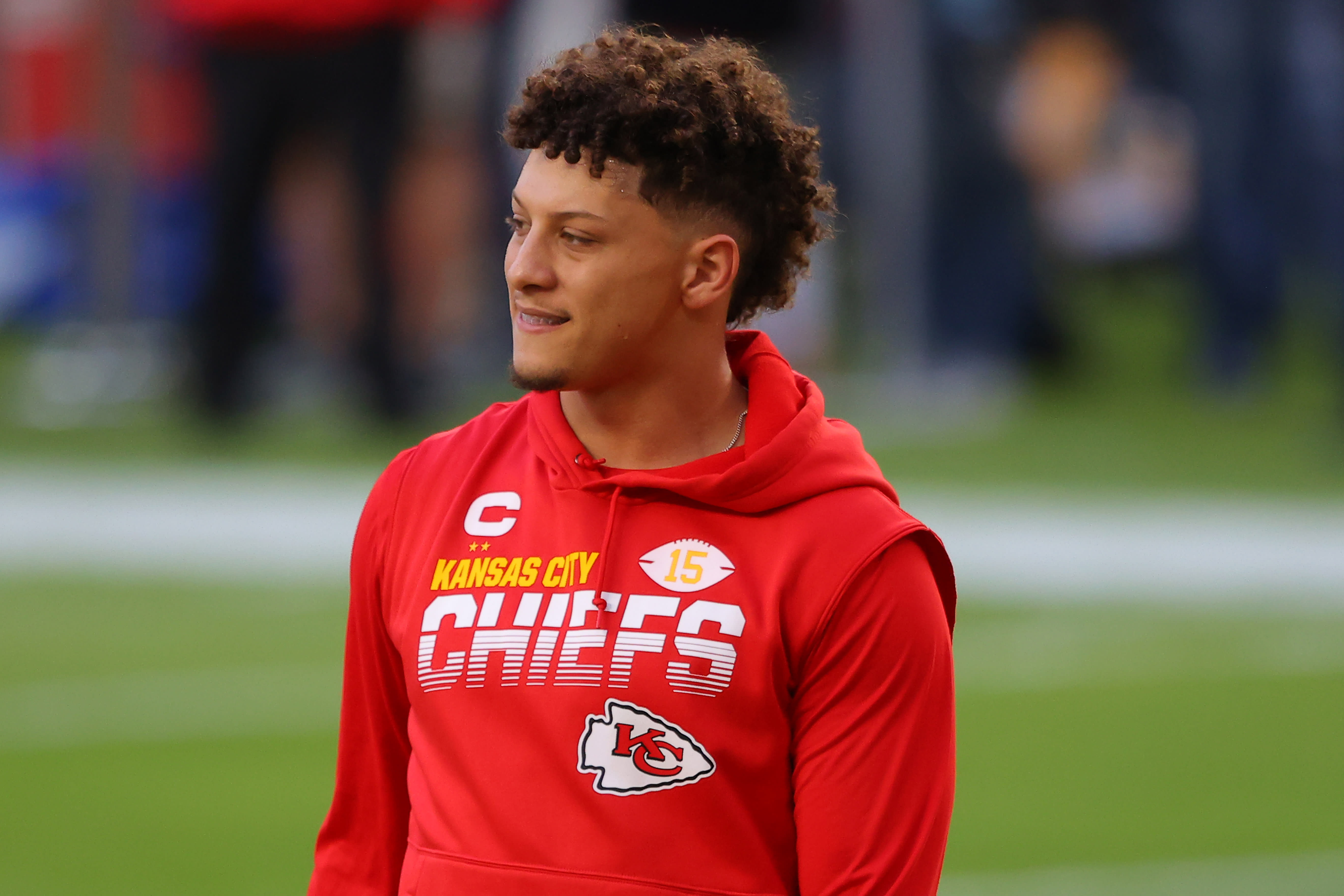 Patrick Mahomes - ZeelZacary - Patrick Mahomes’ Height – How Tall Is the Super Bowl MVP?