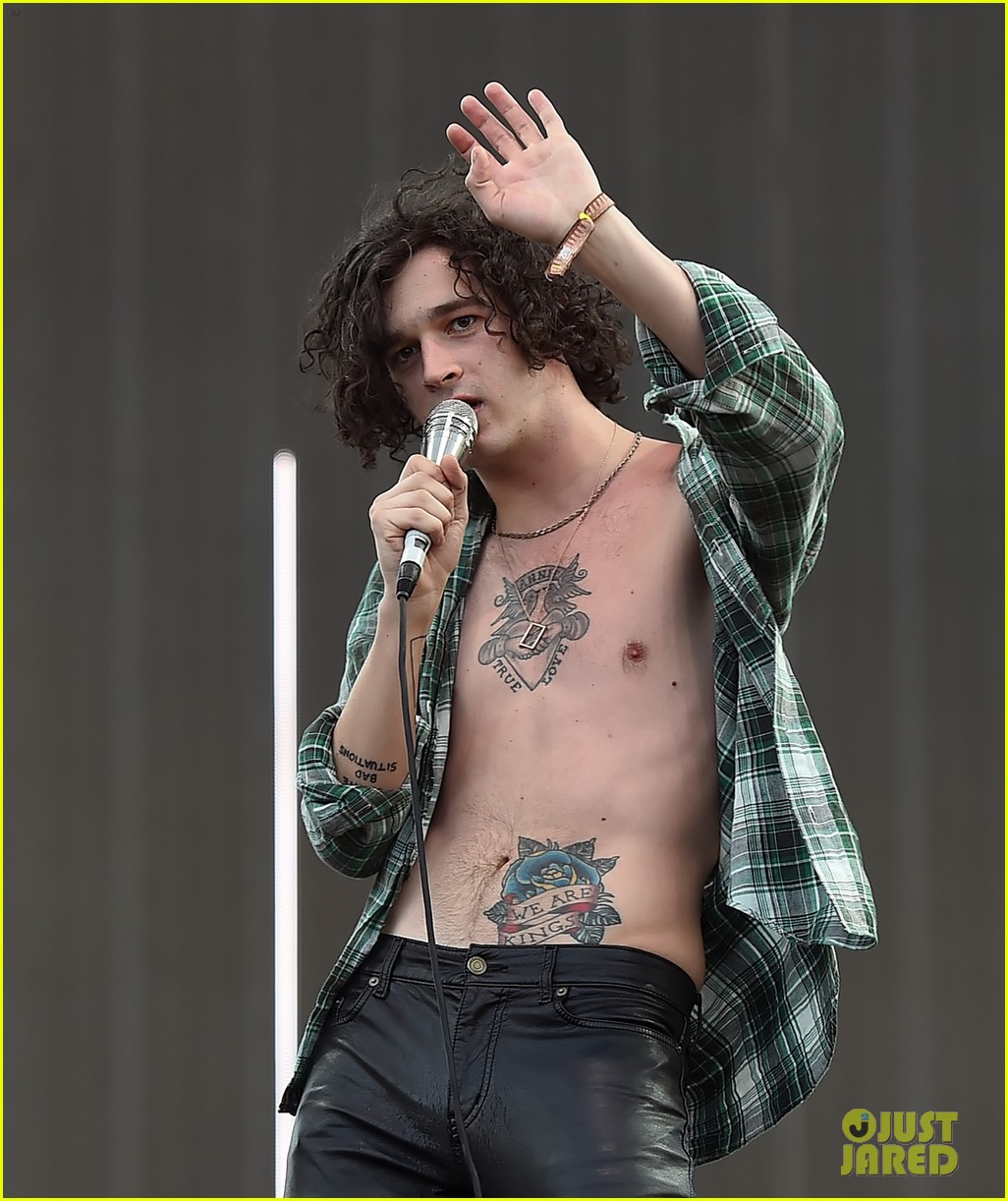 Photo: matty healy explained why he wont date taylor swift 01 | Photo - Matt Healy’s Height: The 1975 Frontman’s Edge