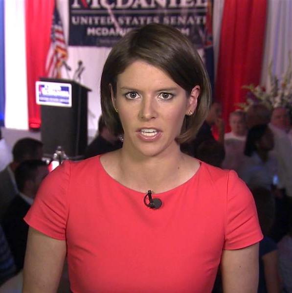 Picture of Kasie Hunt - Kasie Hunt Measurements – MSNBC Anchor’s Height, Figure & More