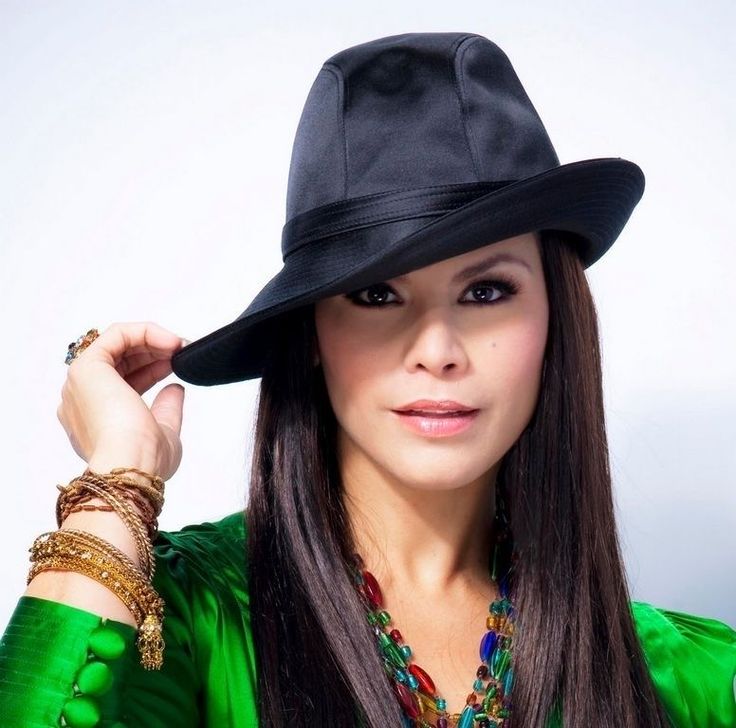 Pin by Carolina Michelle on Olga Tañón 2 | Olga tañon, Fashion, Fedora - Olga Tañón’s Height: How Tall Is the Queen of Salsa?