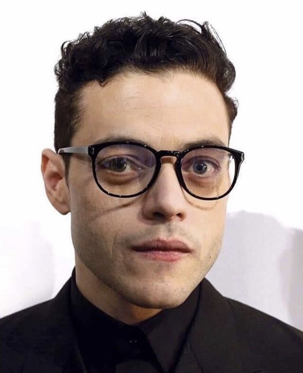 Pin by 🚀 Kat 💫 on Rami Malek | Rami malek, Rami said malek, Celebrities - Rami Malek’s Height: How Tall Is the Oscar-Winning Actor?