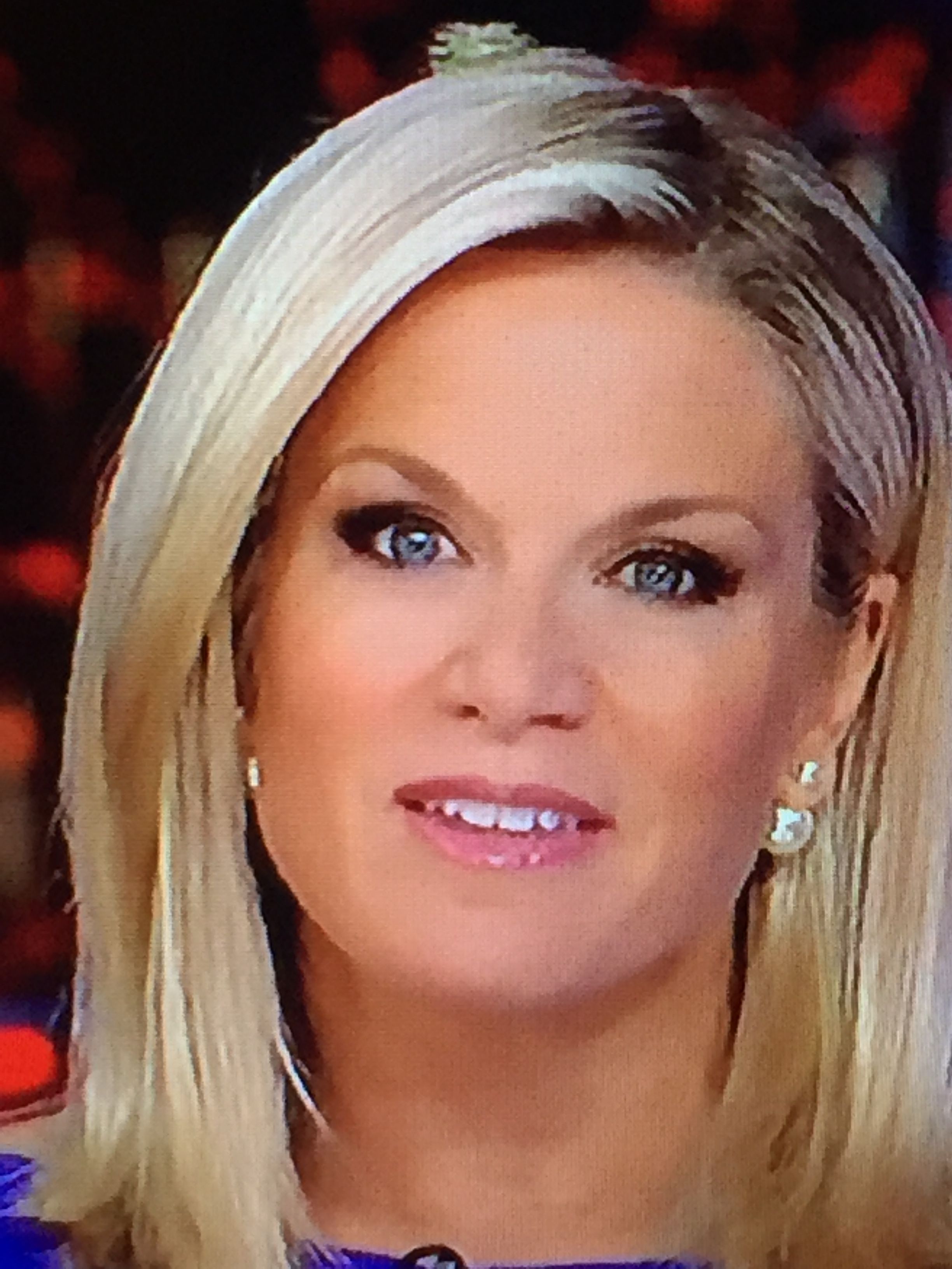 Pin by Normandy on Martha maccallum | Martha maccallum, Martha, Finger - Martha MacCallum Measurements: Smart, Stylish, & Commanding Presence
