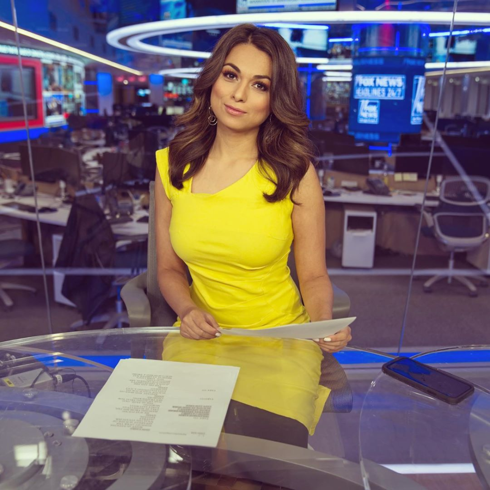 Pin on Hot Anchors & Journalist - How Old Is Aishah Hasnie? Fox News Reporter’s Real Age Revealed