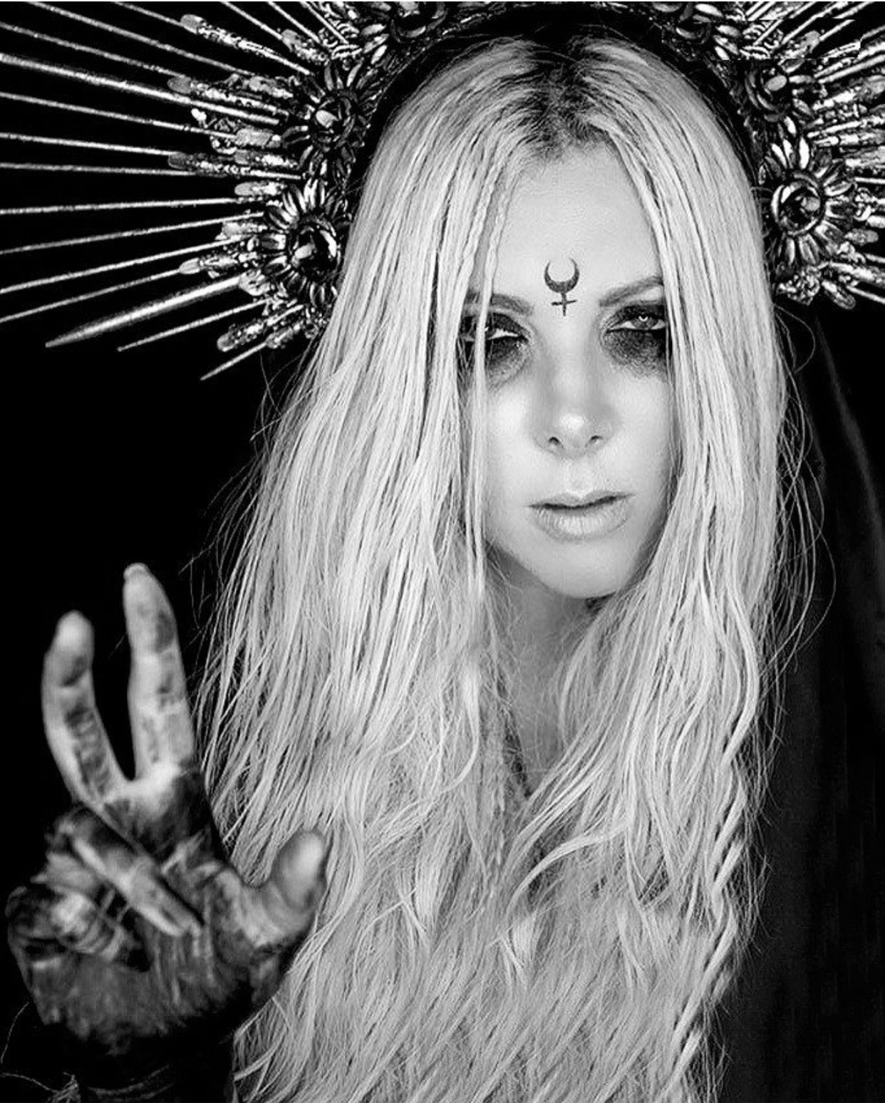 Pin on Music Rocks - Maria Brink’s Height: In This Moment’s Powerful Frontwoman