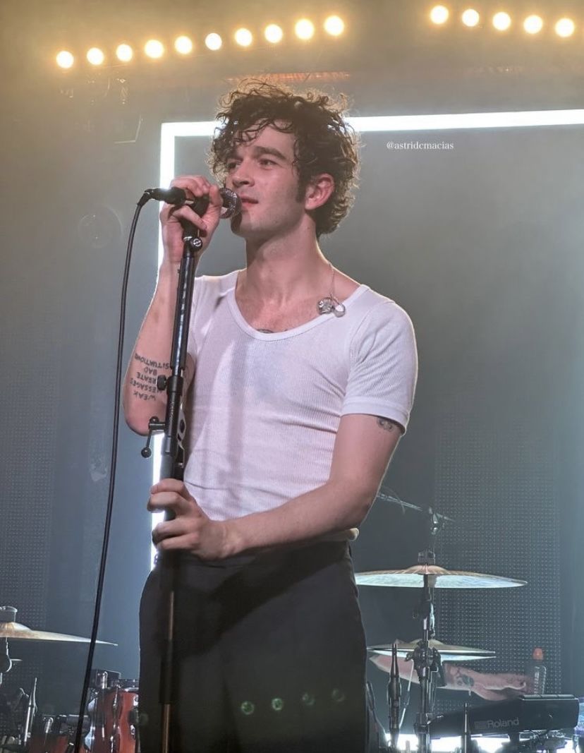 Pretty Men, Gorgeous Men, Matty Healy Hair, Matty 1975, Pretty People - Matt Healy’s Height: The 1975 Frontman’s Edge