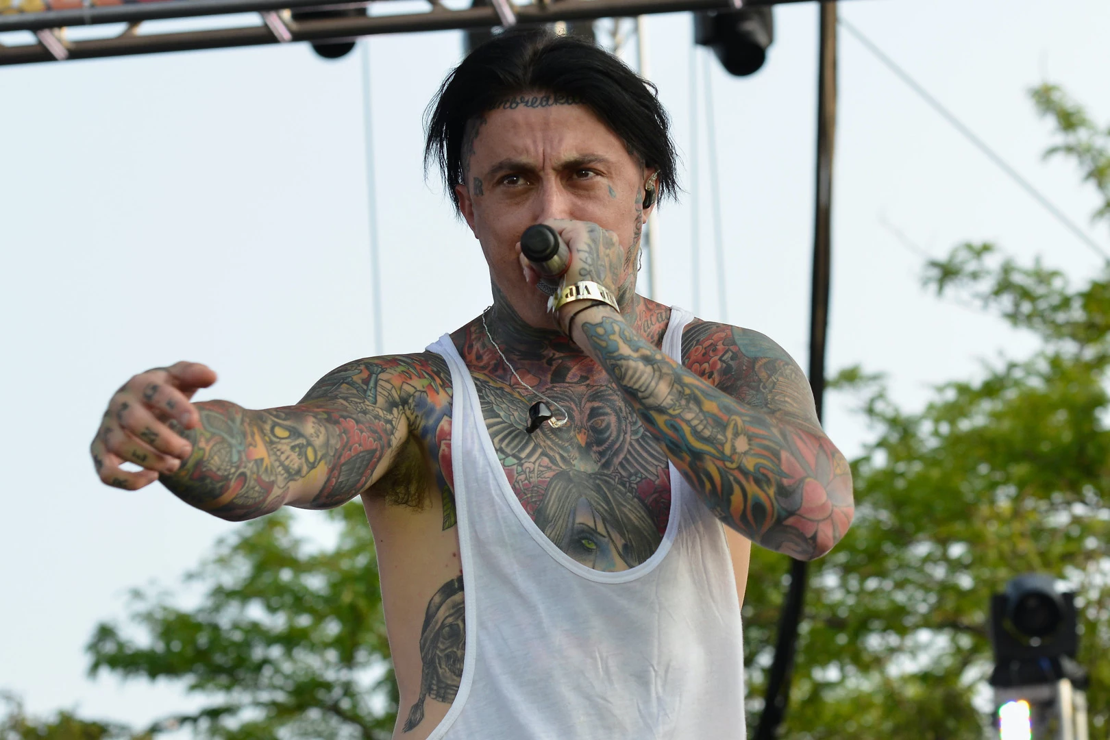 Ronnie Radke - Note To Scene - Carl Radke’s Height: Summer House’s Entrepreneurial Edge