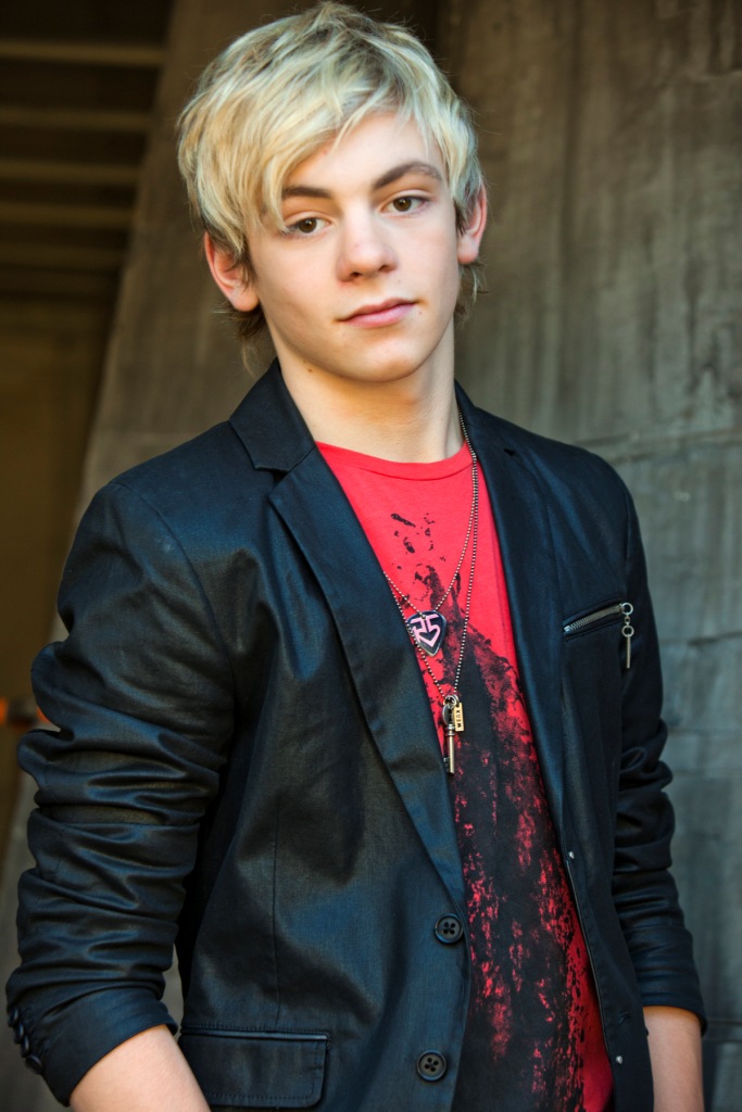 Ross Lynch 2018: dating, tattoos, smoking & body facts - Taddlr - Ross Lynch’s Height: From Disney Star to Rocker