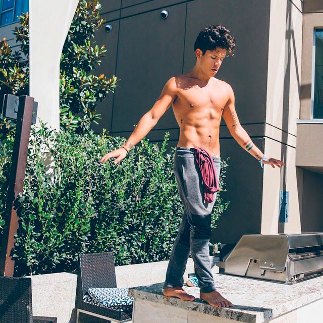 Rudy Mancuso Height, Weight, Age, Girlfriend, Family, Facts, Biography - How Tall Is Rudy Mancuso: TikTok and Vine Star’s Edge