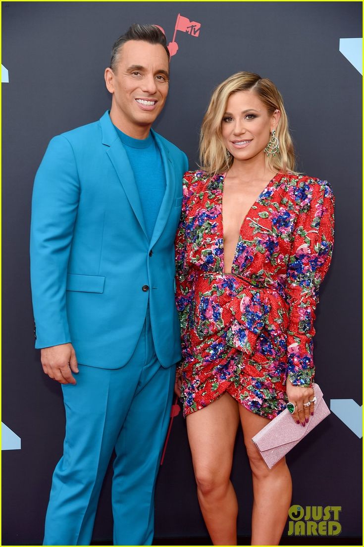 Sebastian Maniscalco Wife Jewish - Who Is Sebastian Maniscalco’s Wife? Meet Lana Gomez, the Artist Behind the Comedian’s Heart