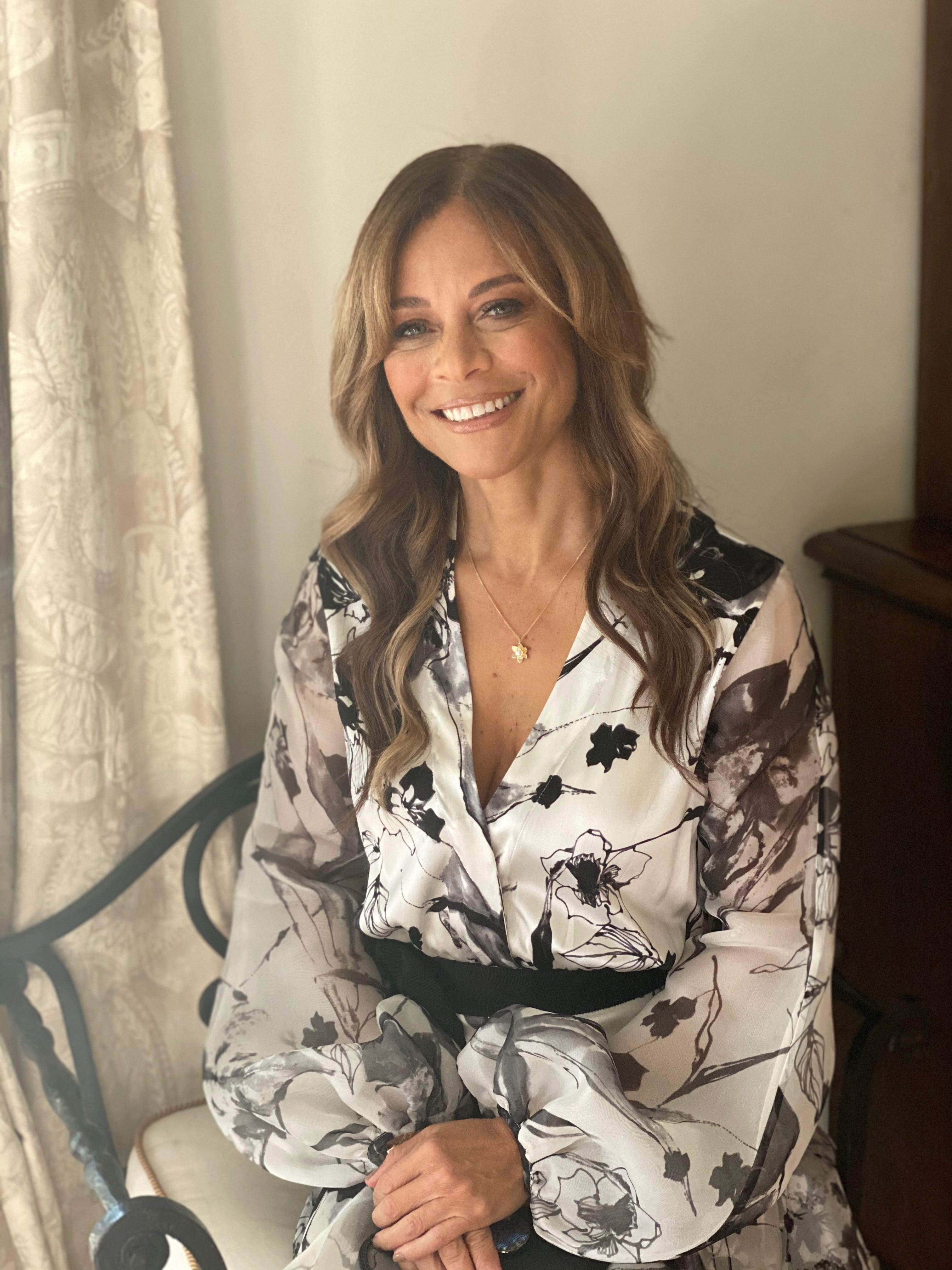 Seth Curry 2025: Wife, net worth, tattoos, smoking & body facts - Taddlr - Sonya Curry’s Height: Basketball Mom and Role Model