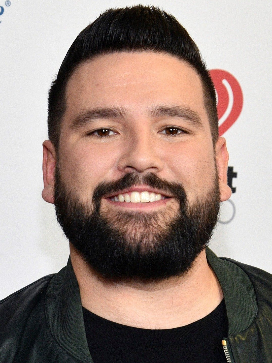 Shay Mooney - Singer - Shay Mooney’s Height: Dan + Shay’s Vocal Powerhouse
