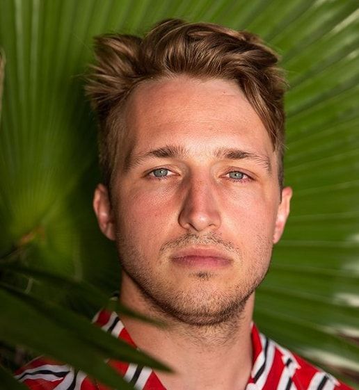 Shayne Topp Biography, Wiki, Height, Age, Girlfriend & More | Shayne - Shayne Topp’s Height: Comedian and Voice Actor’s Stats
