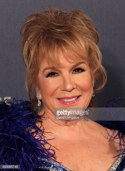Singer Vikki Carr attends The Music Center's 50th Anniversary - Vikki Carr’s Height: A Legendary Voice’s Frame