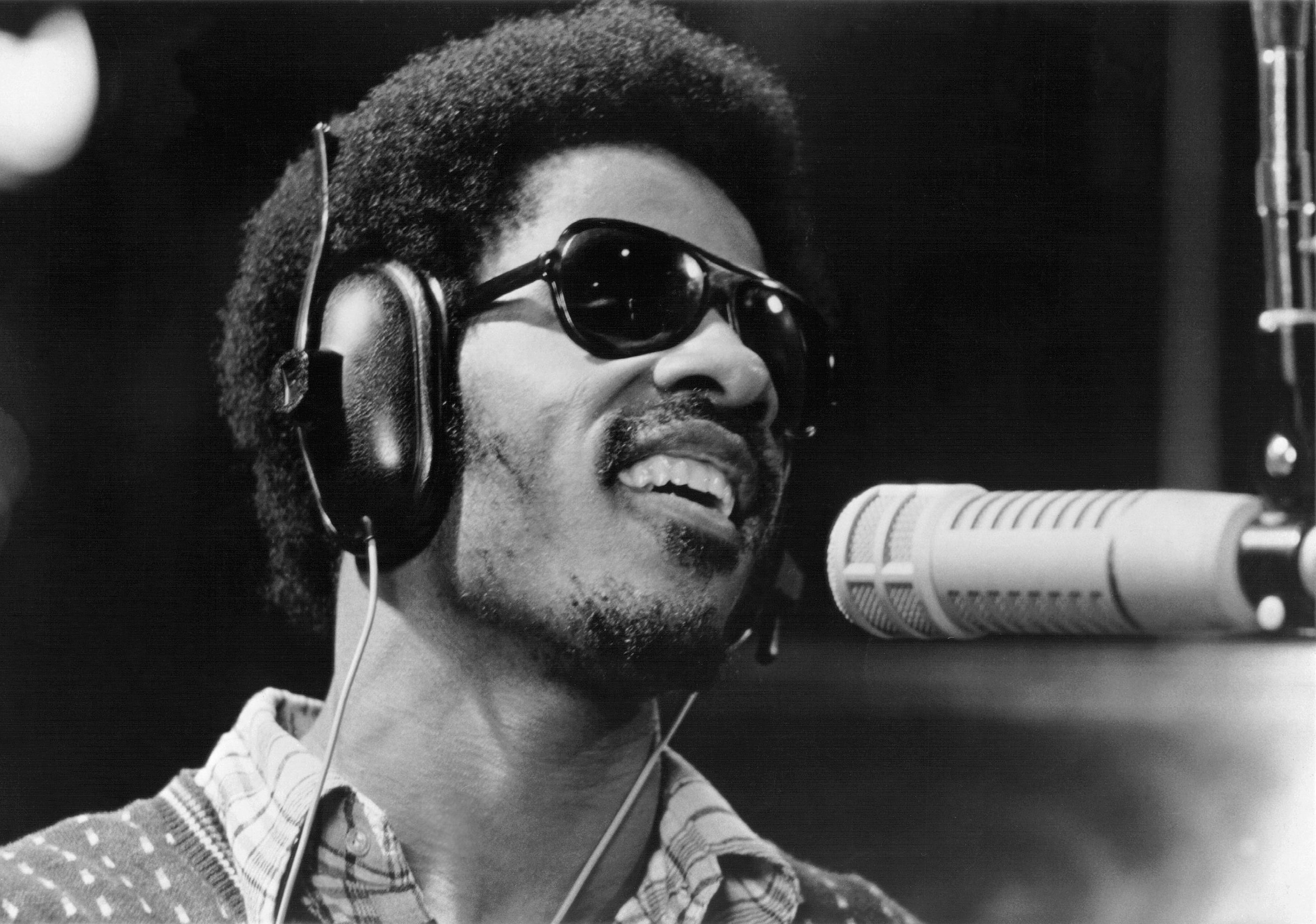 Stevie Wonder Biography - How Old Is Stevie Wonder? Music Icon’s Age in 2025